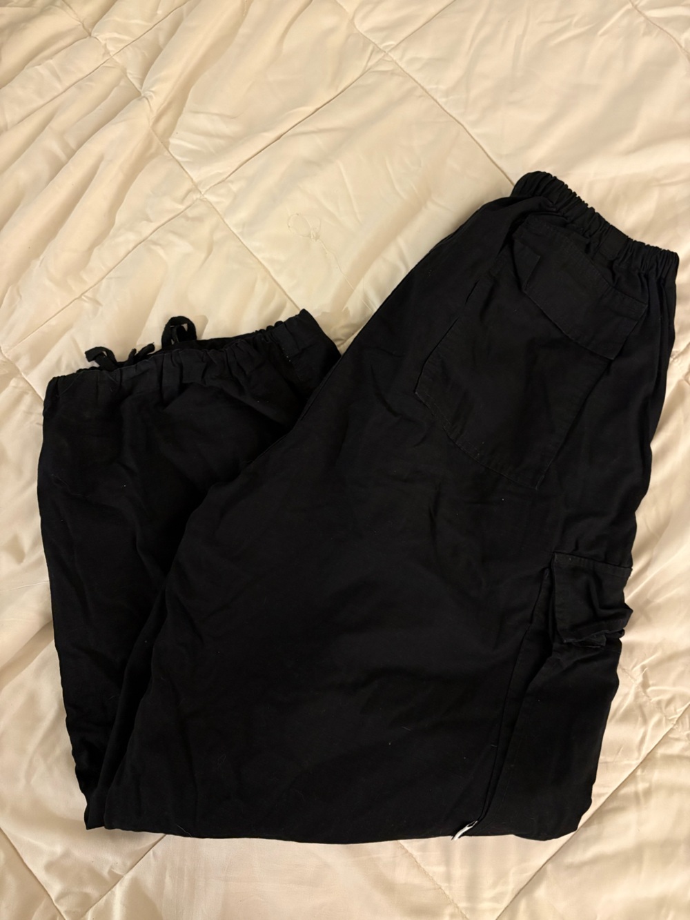 PMGO Men’s Black Oversized Cargo Pants